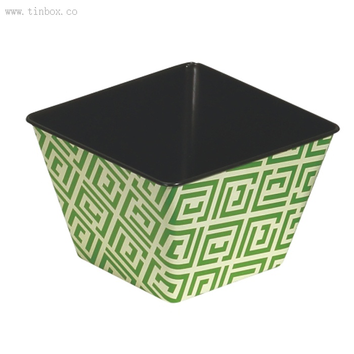 Large Tin Bucket Large Tin Bucket
