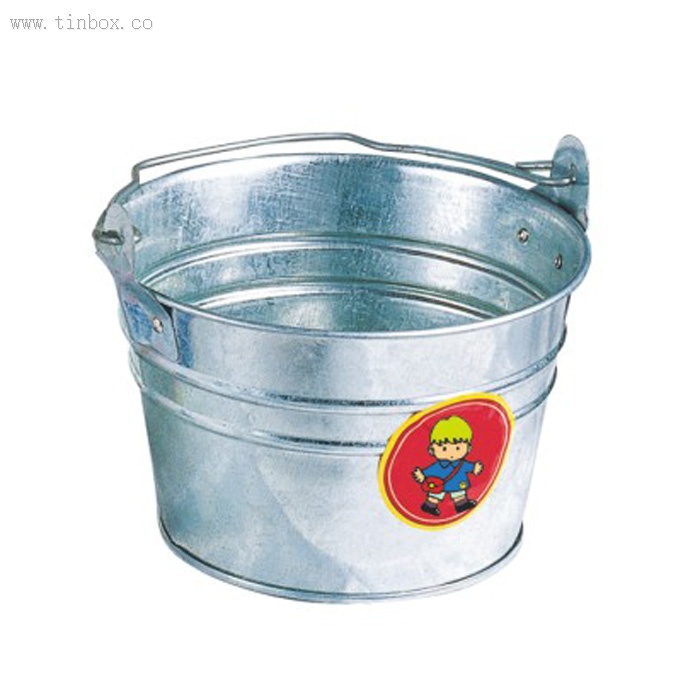 Galvanized tin bucket with handle Galvanized tin bucket with handle